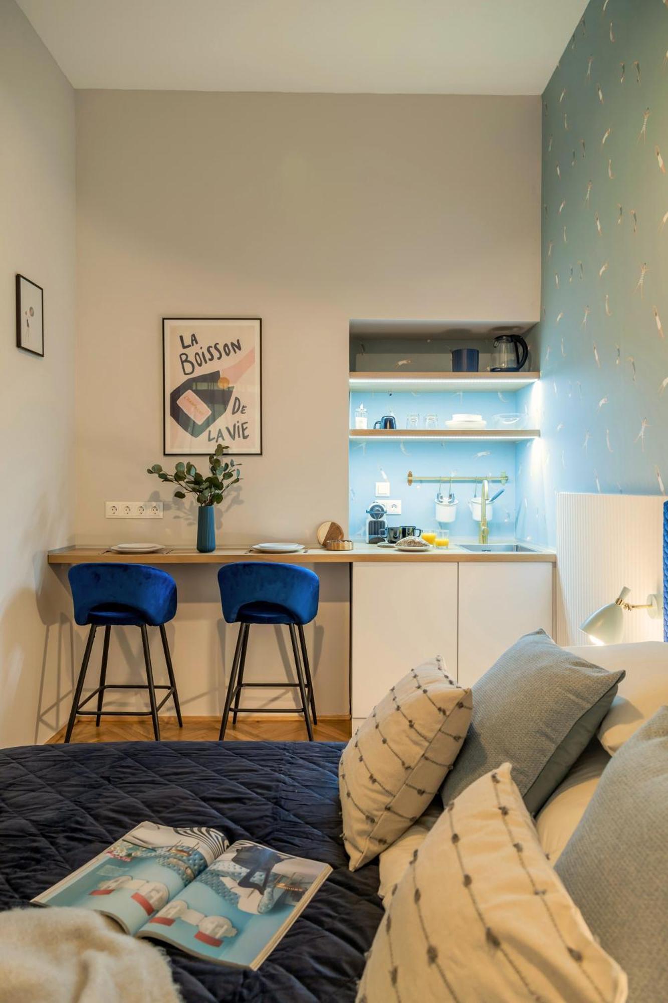 Black And White - Find Your Rhythm Apartment Budapest